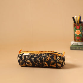 Handcrafted quilted pencil pouch 06