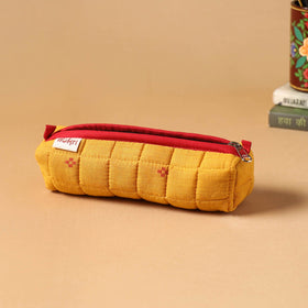Handcrafted quilted pencil pouch 08