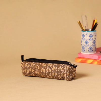 Handcrafted quilted pencil pouch 12