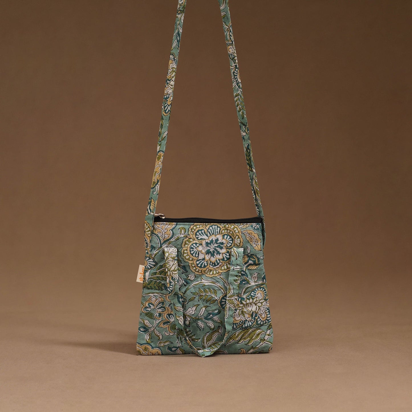 Handcrafted quilted sling bag 01