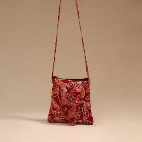 Handcrafted quilted sling bag 06