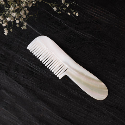 Handcrafted seashell hair comb (big) 08