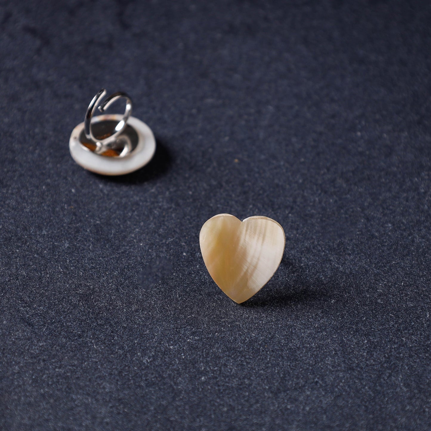  Handcrafted Seashell Ring Online at iTokri.com 