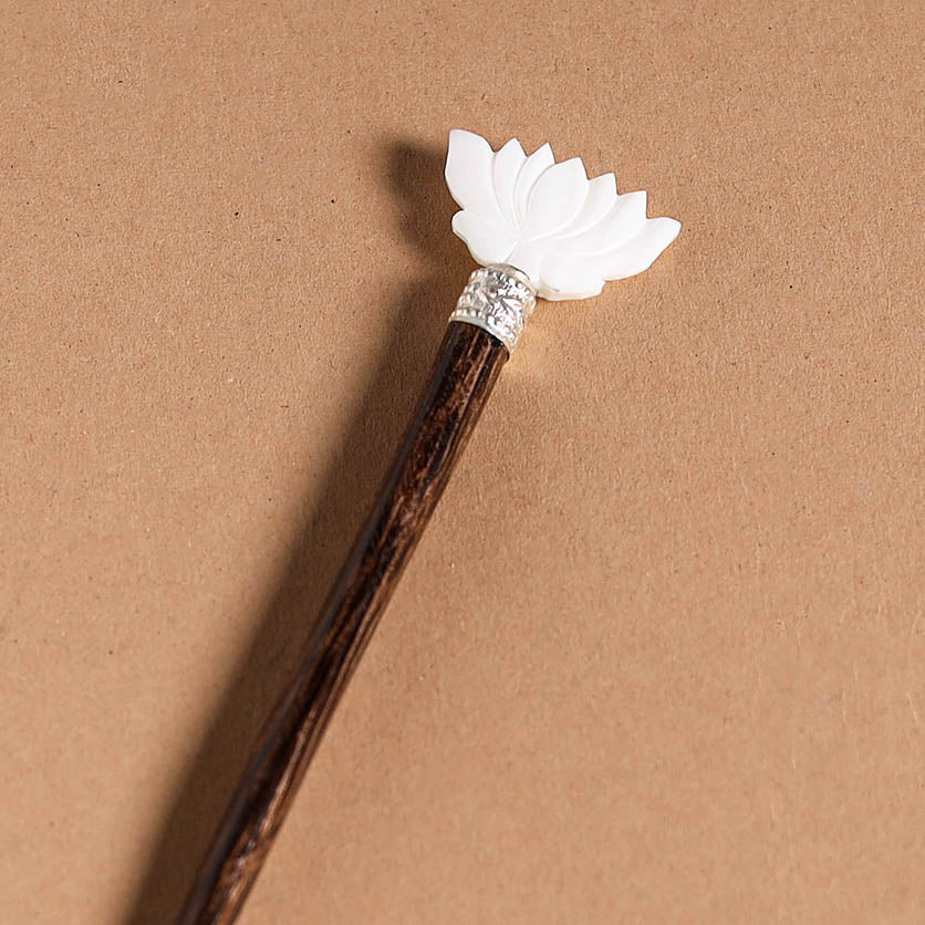 Handcrafted Wooden Seashell Juda Stick