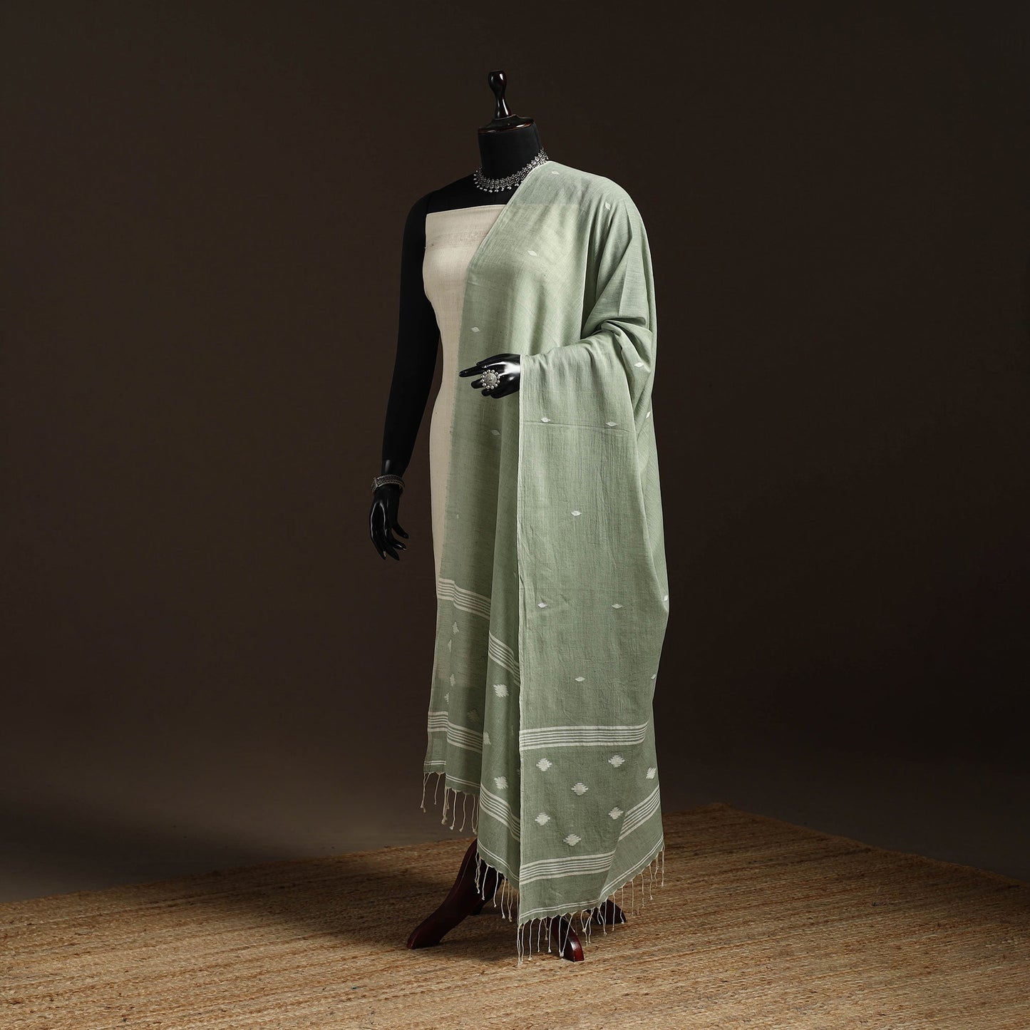 Handloom cotton burdwan jamdani dupatta 13 - handcrafted