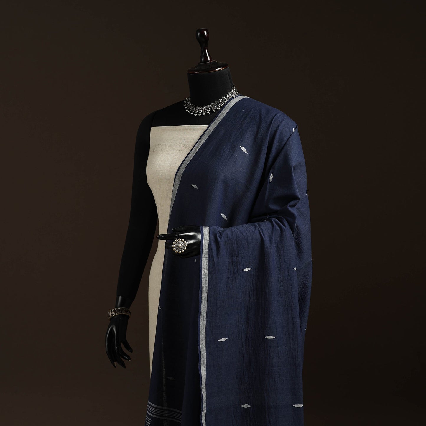 Handloom cotton burdwan jamdani dupatta 14 - handcrafted