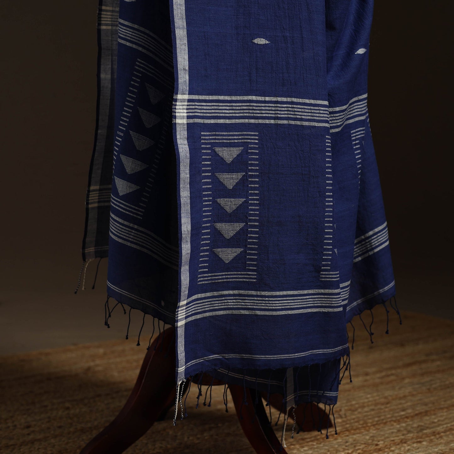 Handloom cotton burdwan jamdani dupatta 15 - handcrafted