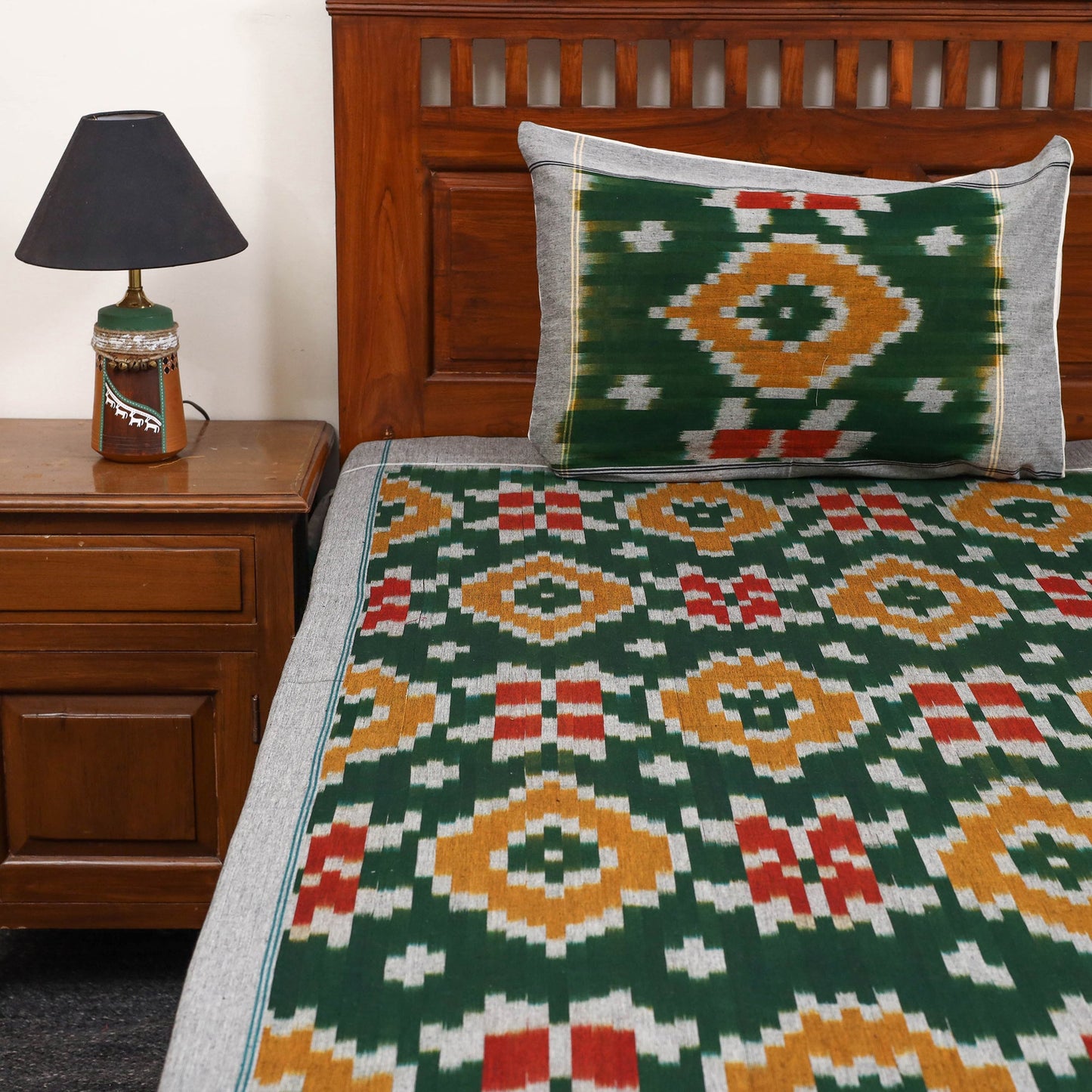 Handloom cotton double pochampally ikat bed sheet set (108