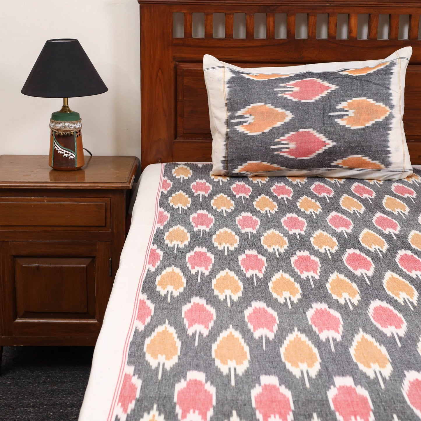 Handloom cotton double pochampally ikat bed sheet set (108