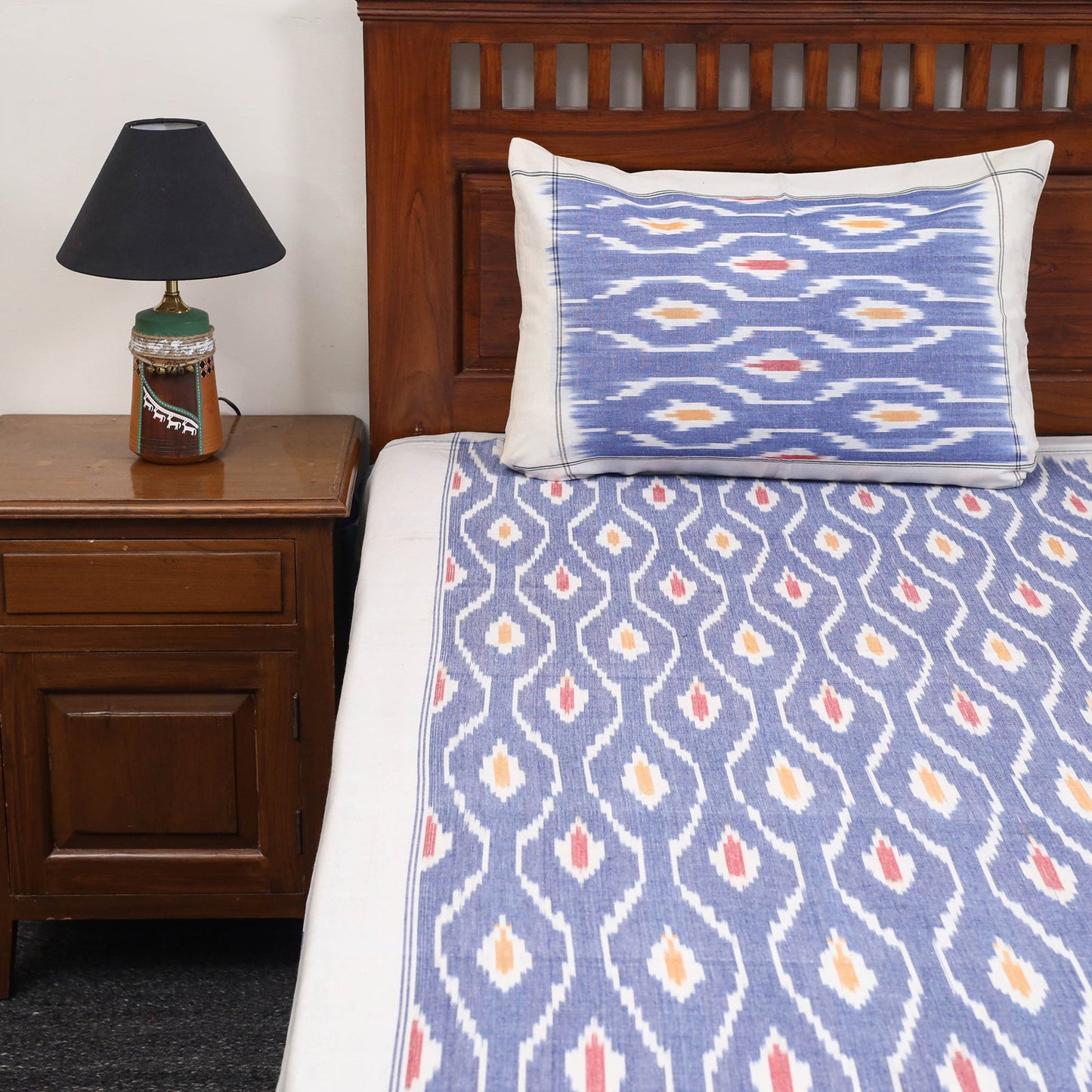 Handloom cotton double pochampally ikat bed sheet set (108