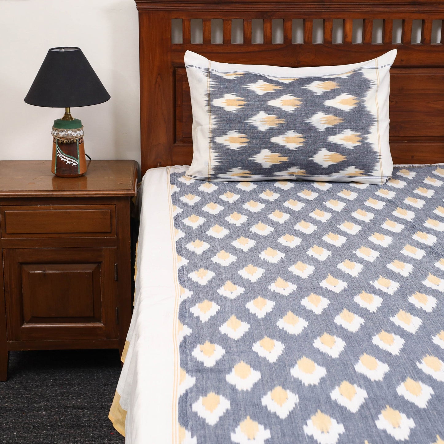 Handloom cotton double pochampally ikat bed sheet set (108