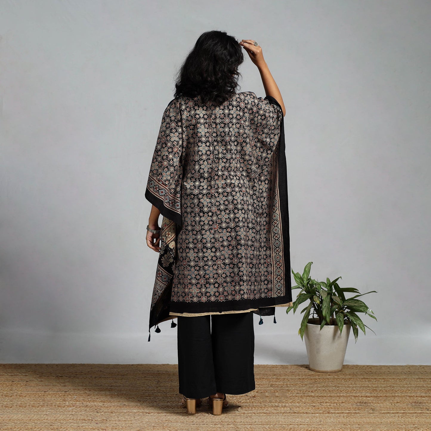 Handloom cotton natural dyed medium kaftan 08 - handcrafted