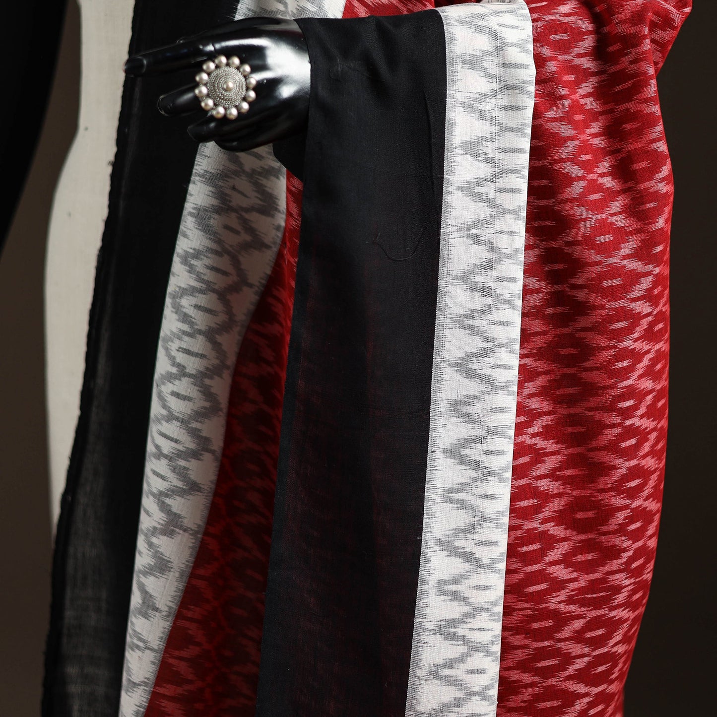 Handloom cotton pochampally ikat dupatta 02 - handcrafted