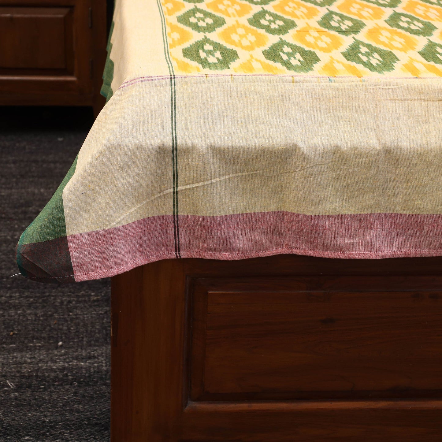 Handloom cotton single pochampally ikat bed sheet (90 x 60