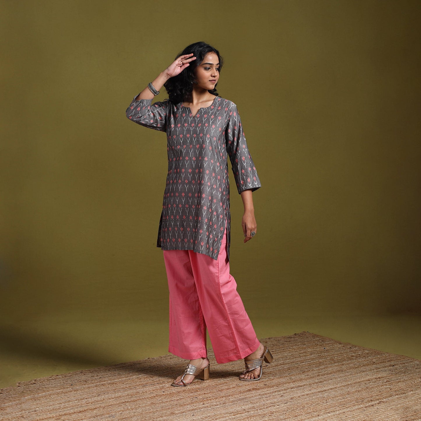 Handloom embroidered mercerised cotton short pochampally