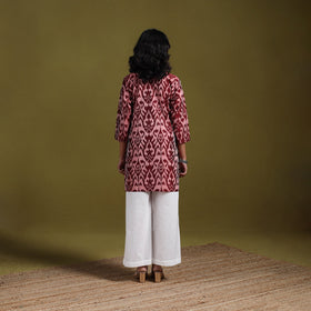 Handloom embroidered mercerised cotton short pochampally