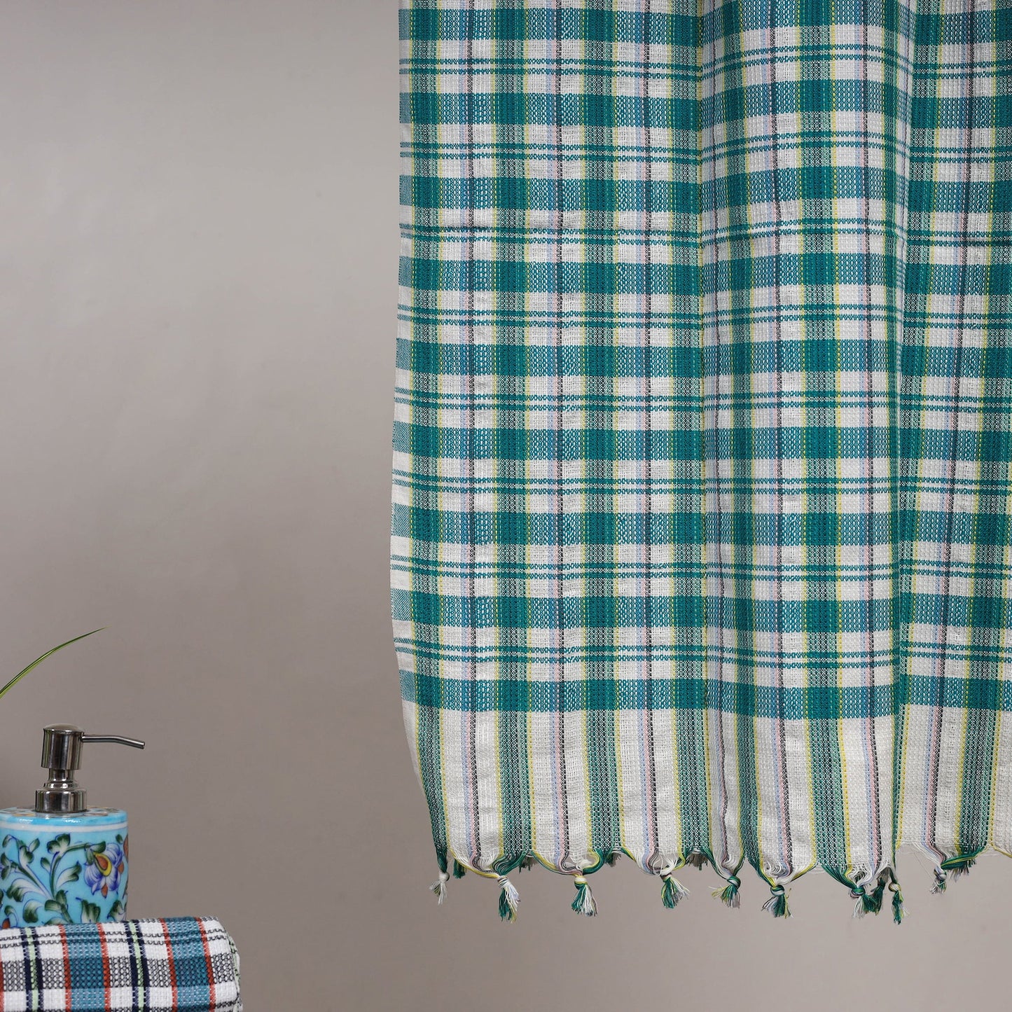 Handloom fine cotton checks bath towel 07 - handcrafted