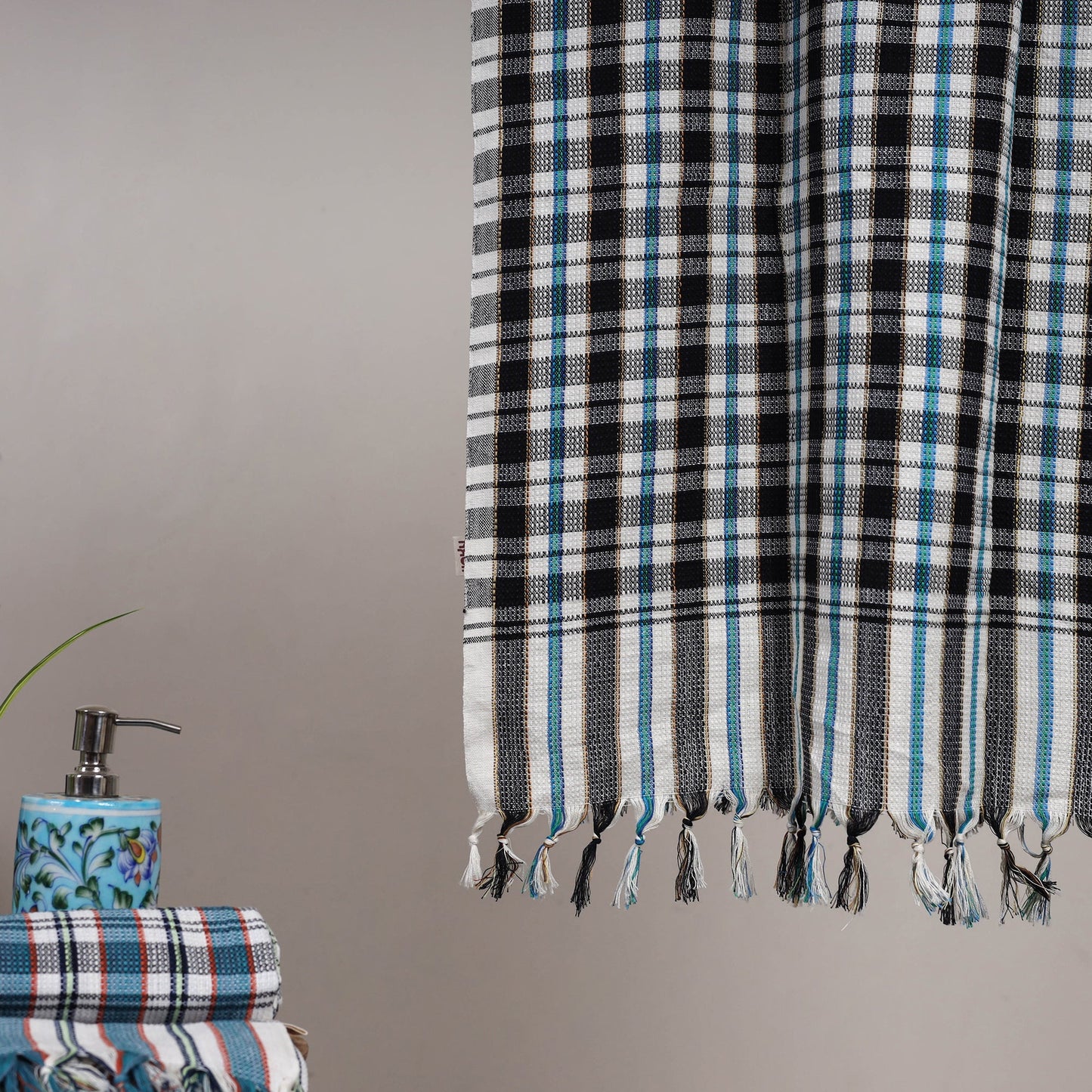 Handloom fine cotton checks bath towel 08 - handcrafted