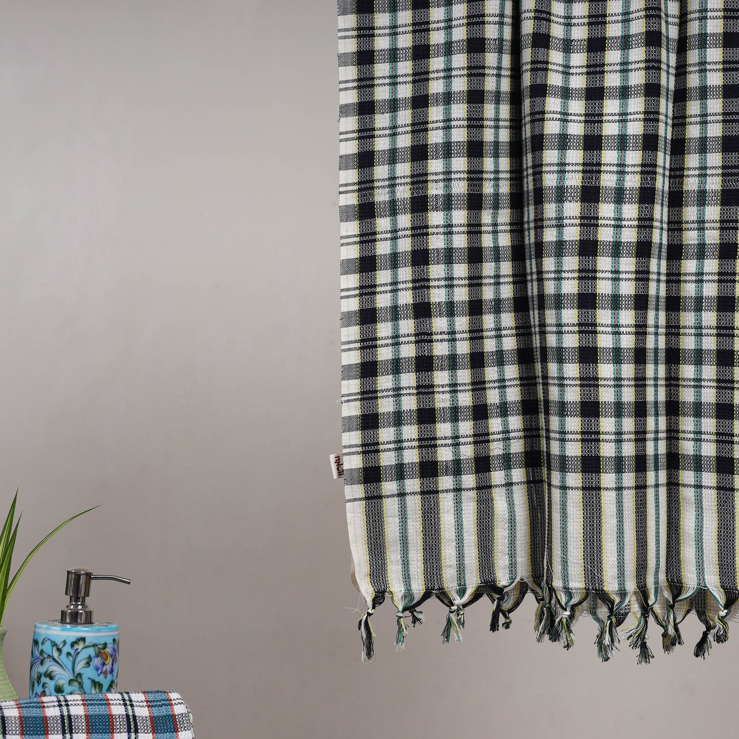 Handloom fine cotton checks bath towel 16 - handcrafted