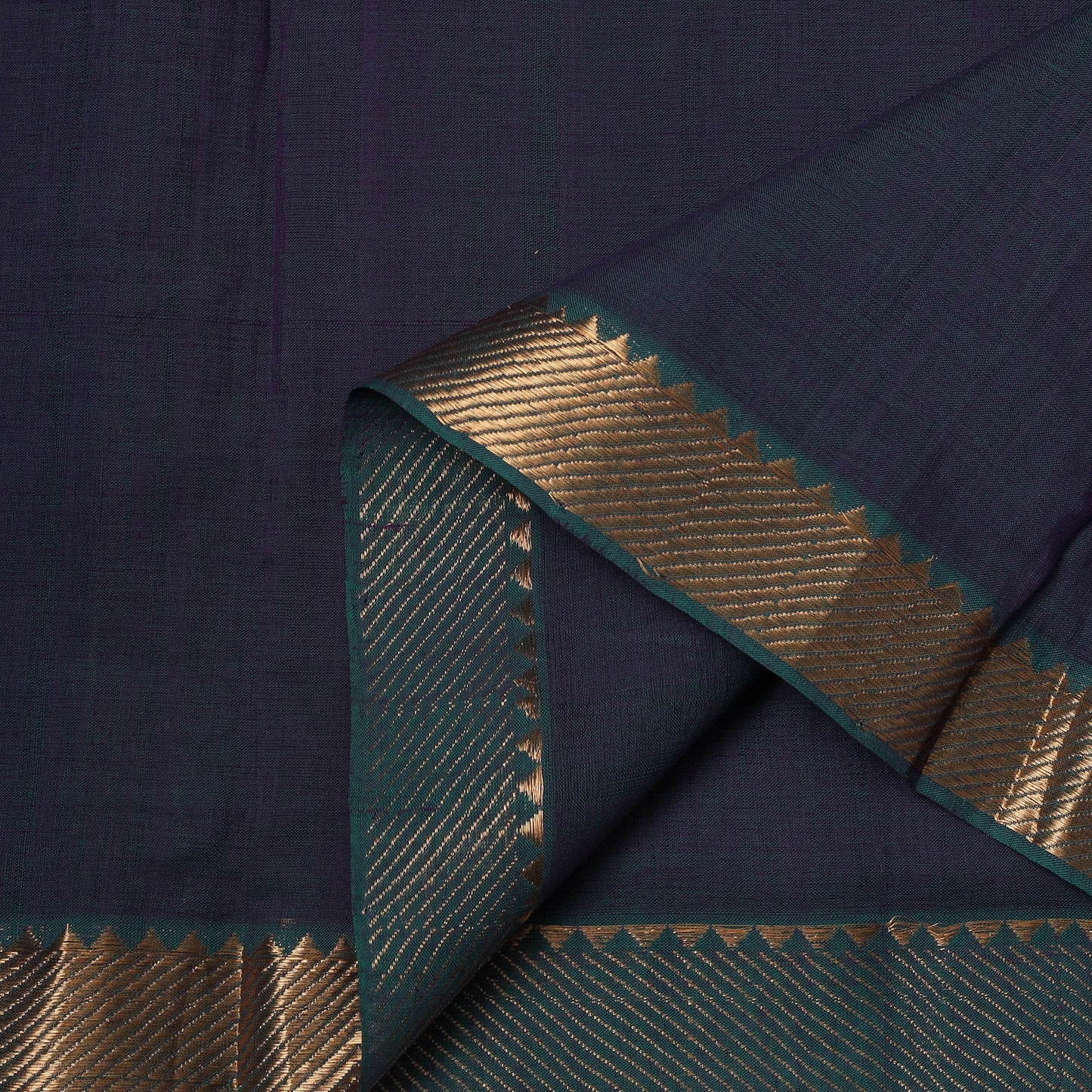 Handloom mangalagiri cotton fabric with nizam zari border