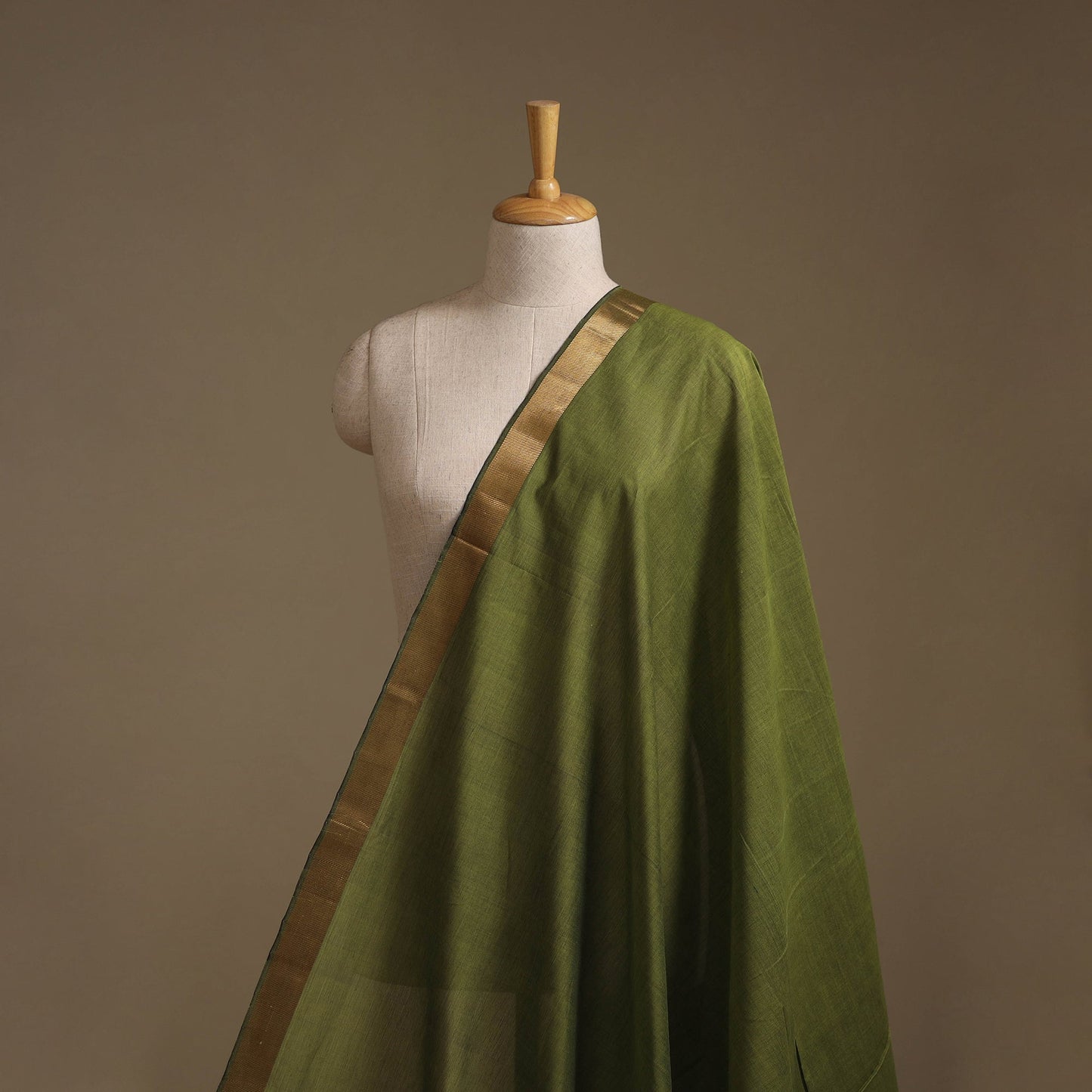 Handloom mangalagiri cotton fabric with nizam zari border