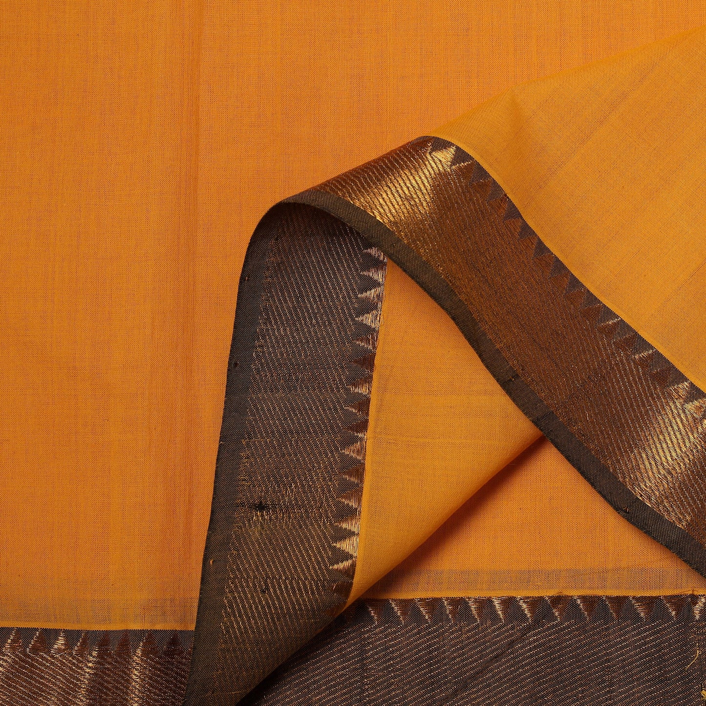 Handloom mangalagiri cotton fabric with nizam zari border
