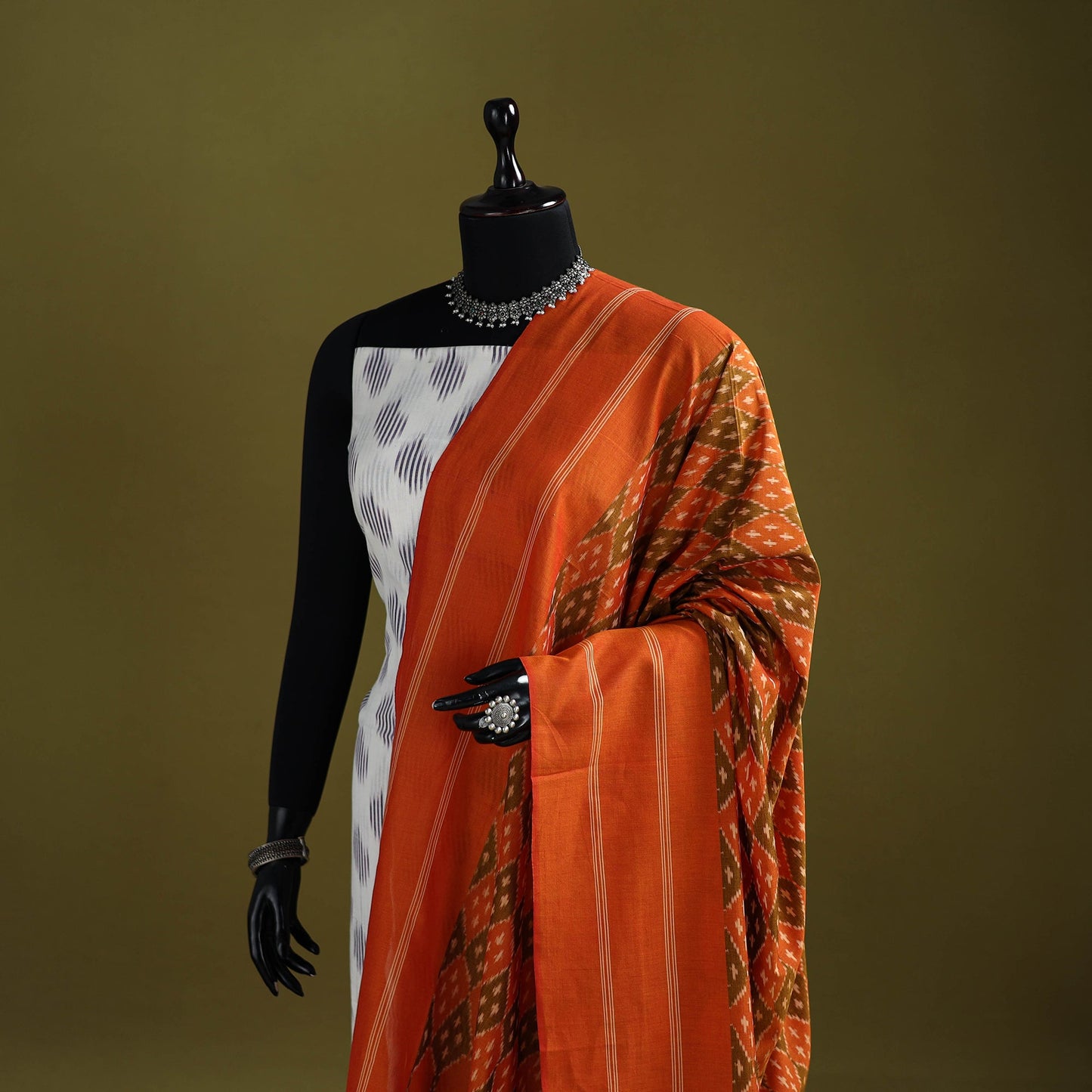 Handloom mercerised cotton pochampally ikat dupatta 01