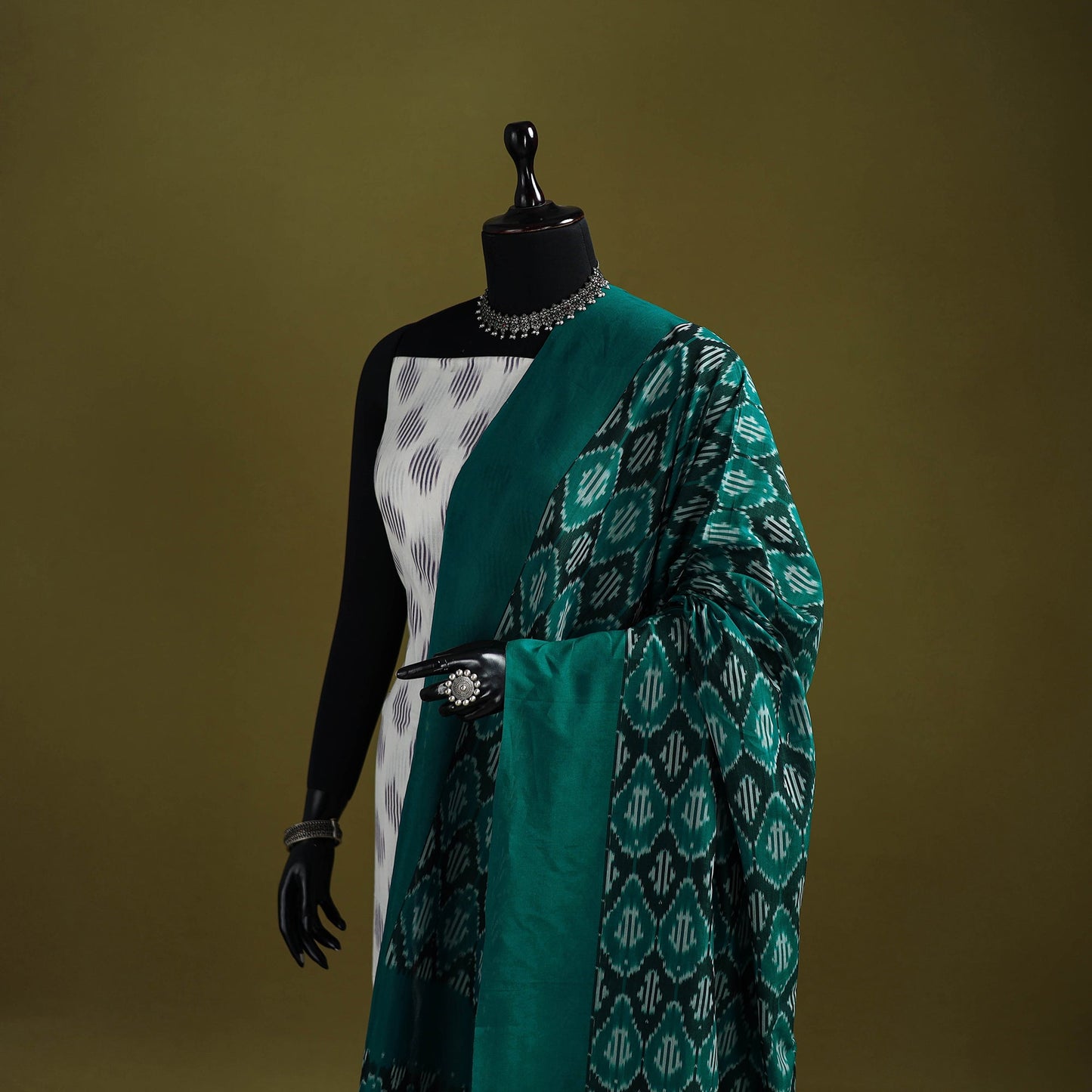 Handloom mercerised cotton pochampally ikat dupatta 38