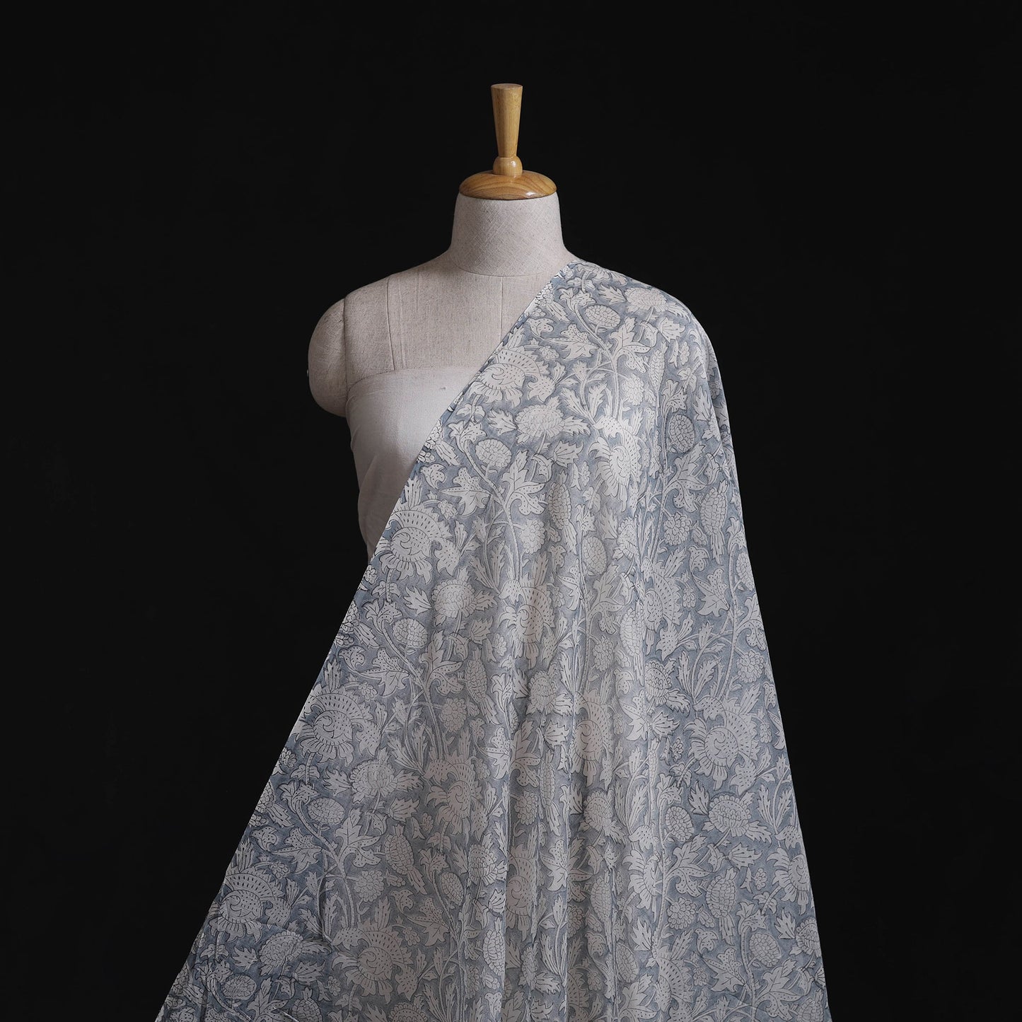 Handloom mul chanderi mughal butta hand block sanganeri