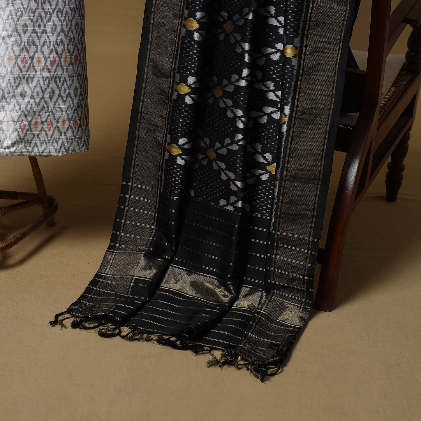 Handloom mulberry silk pochampally ikat 2pc unstitched