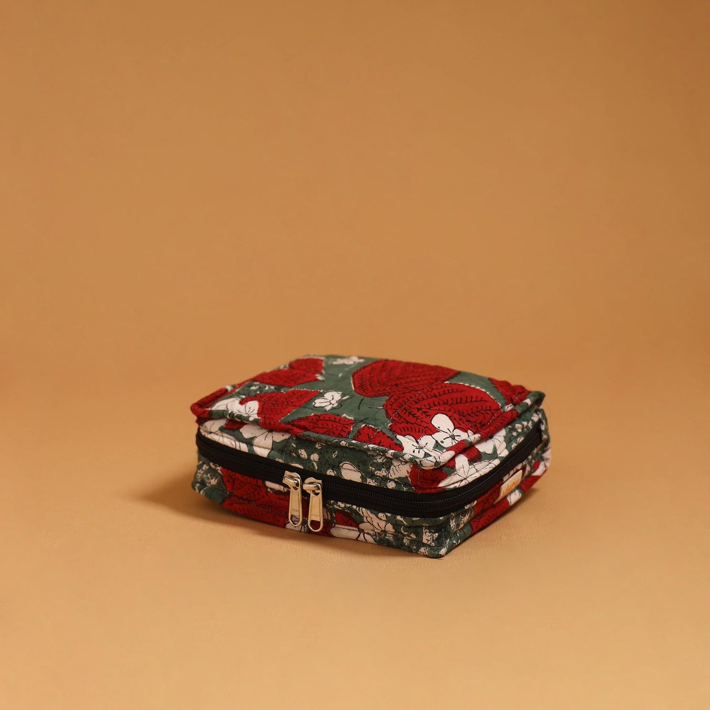 Handmade 4 pockets quilted jewellery bag 16 - handcrafted