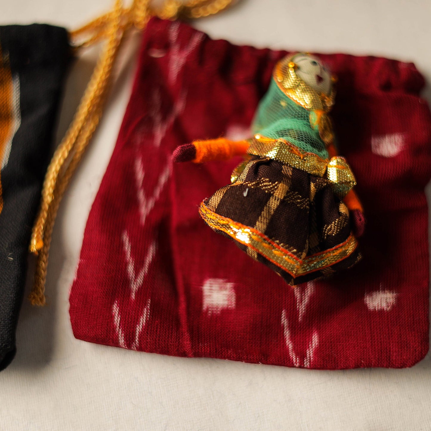 Buy Handmade Beadwork Rakhi & Lumba Set 07 Online at iTokri.com