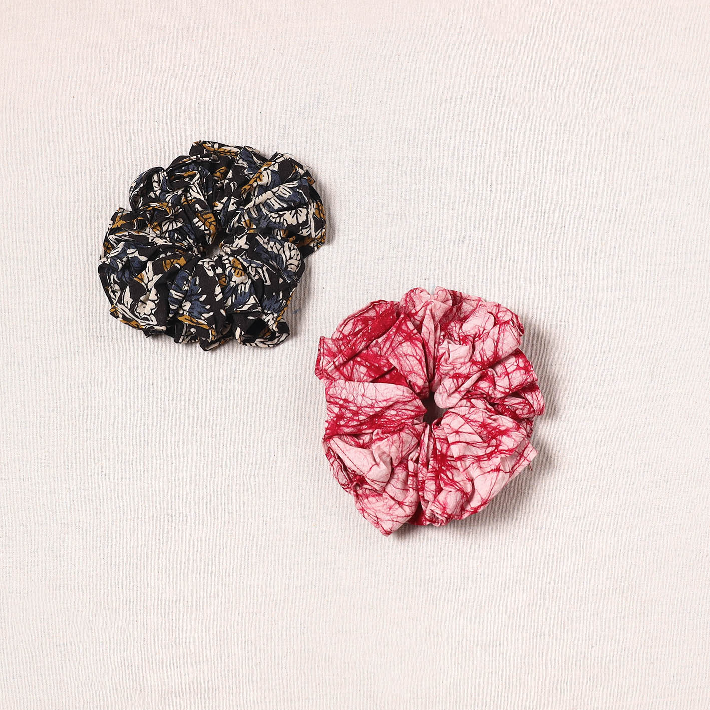 Handmade cotton rubber bands/scrunchies (set of 2) 45