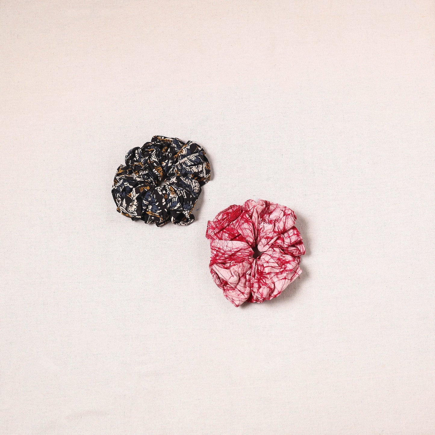 Handmade cotton rubber bands/scrunchies (set of 2) 45