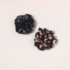 Handmade cotton rubber bands/scrunchies (set of 2) 51