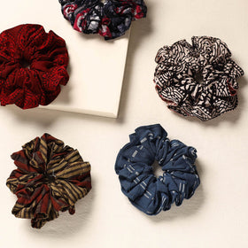 Handmade cotton rubber bands/scrunchies (set of 5) 51