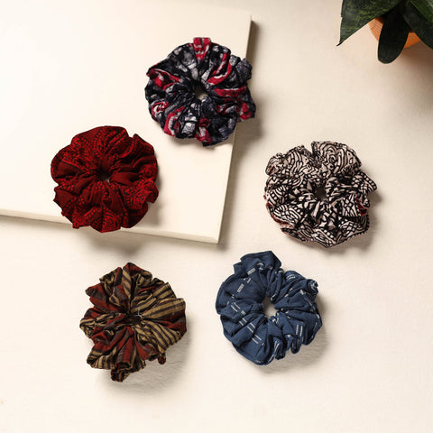 Handmade cotton rubber bands/scrunchies (set of 5) 51