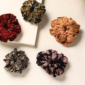 Handmade cotton rubber bands/scrunchies (set of 5) 63