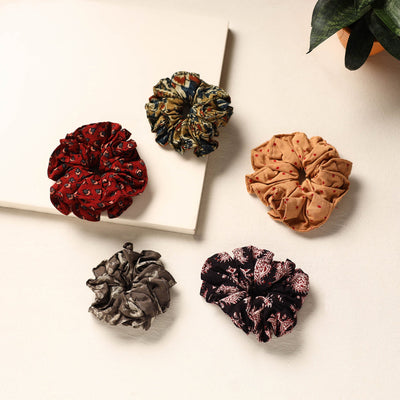 Handmade cotton rubber bands/scrunchies (set of 5) 63