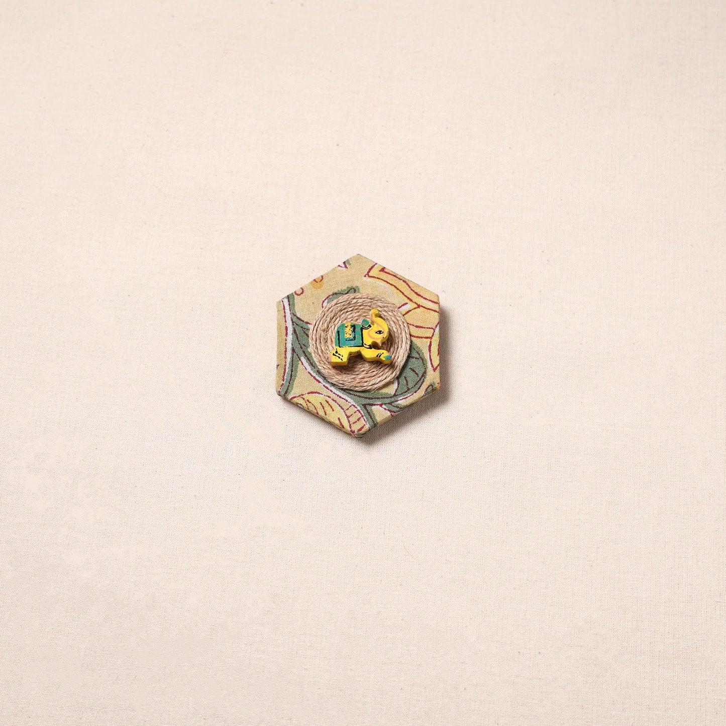 Handmade fabart elephant jute magnet (assorted) 18