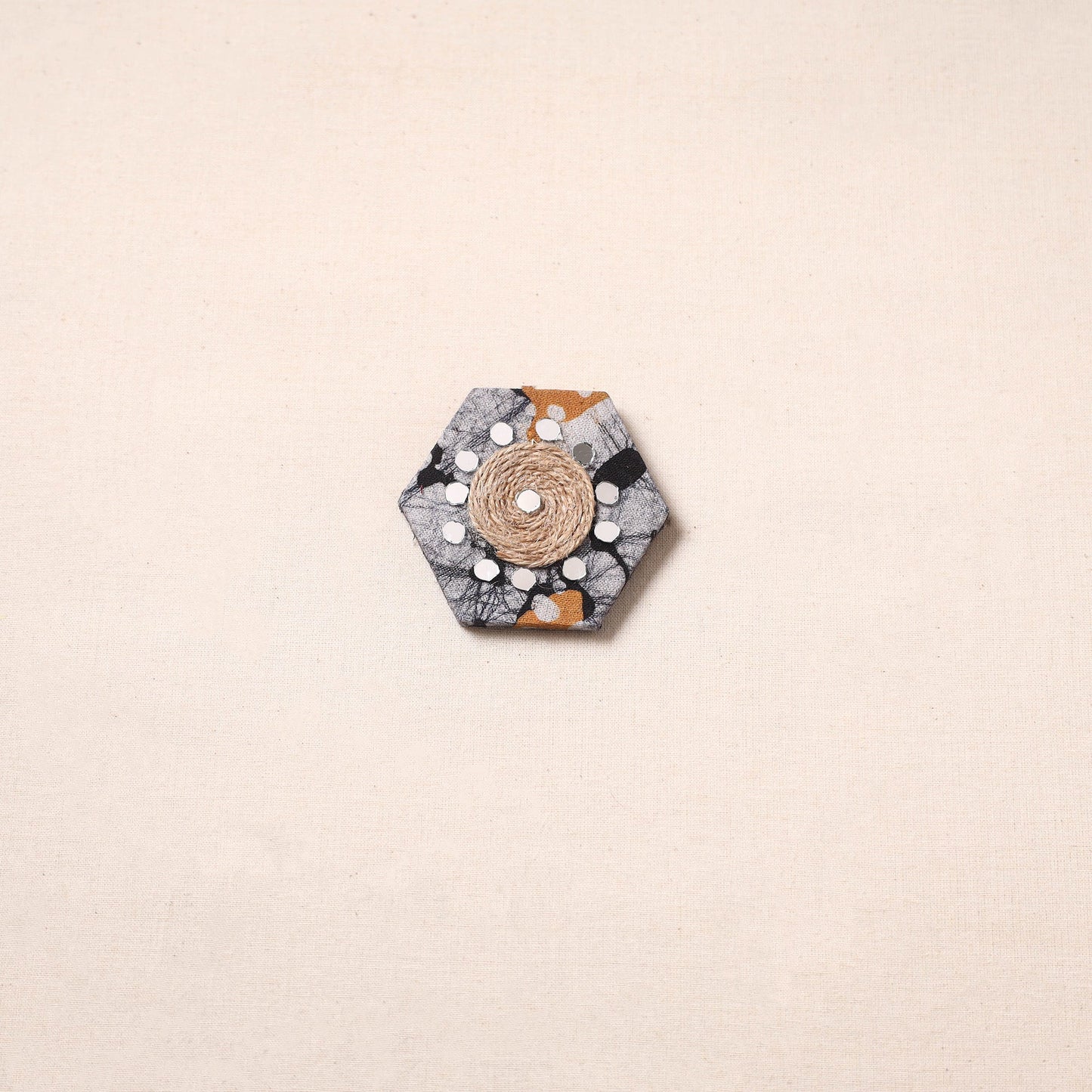 Handmade fabart jute magnet 03 - handcrafted