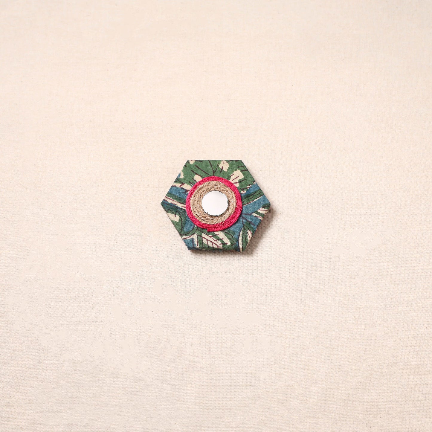 Handmade fabart parrot jute magnet (assorted) 25