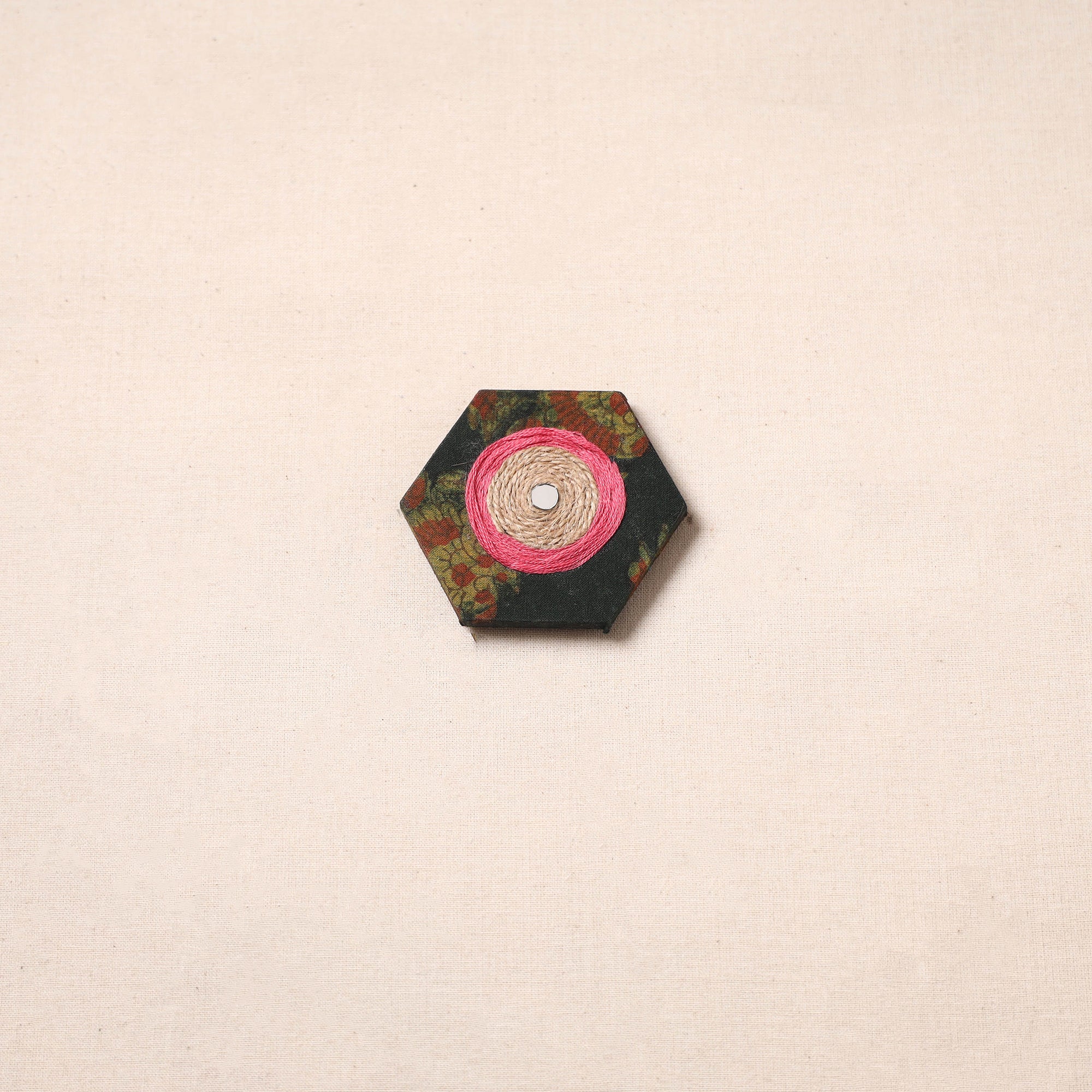 Handmade fabart parrot jute magnet (assorted) 29