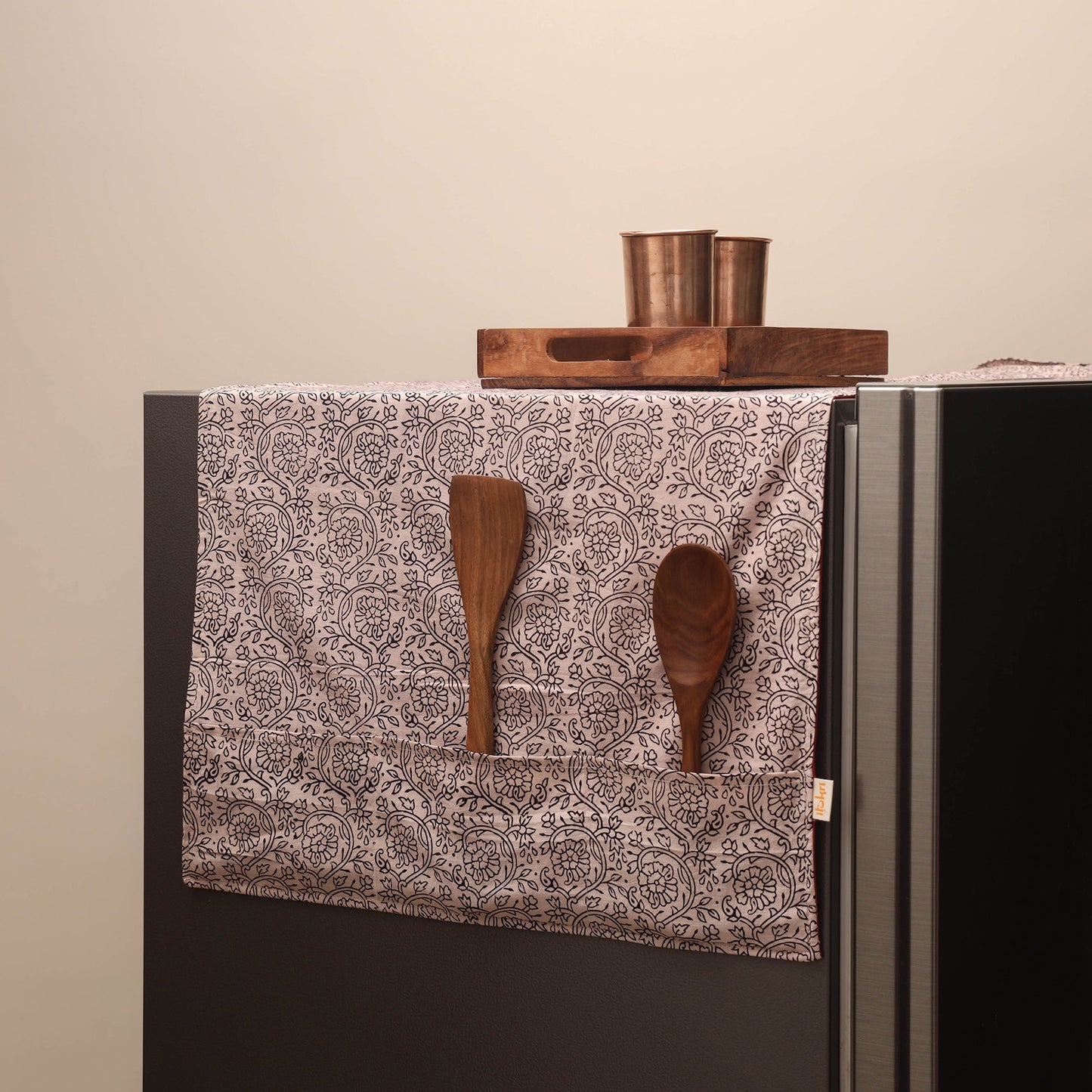 Handmade fridge top cover with multiple pockets 02