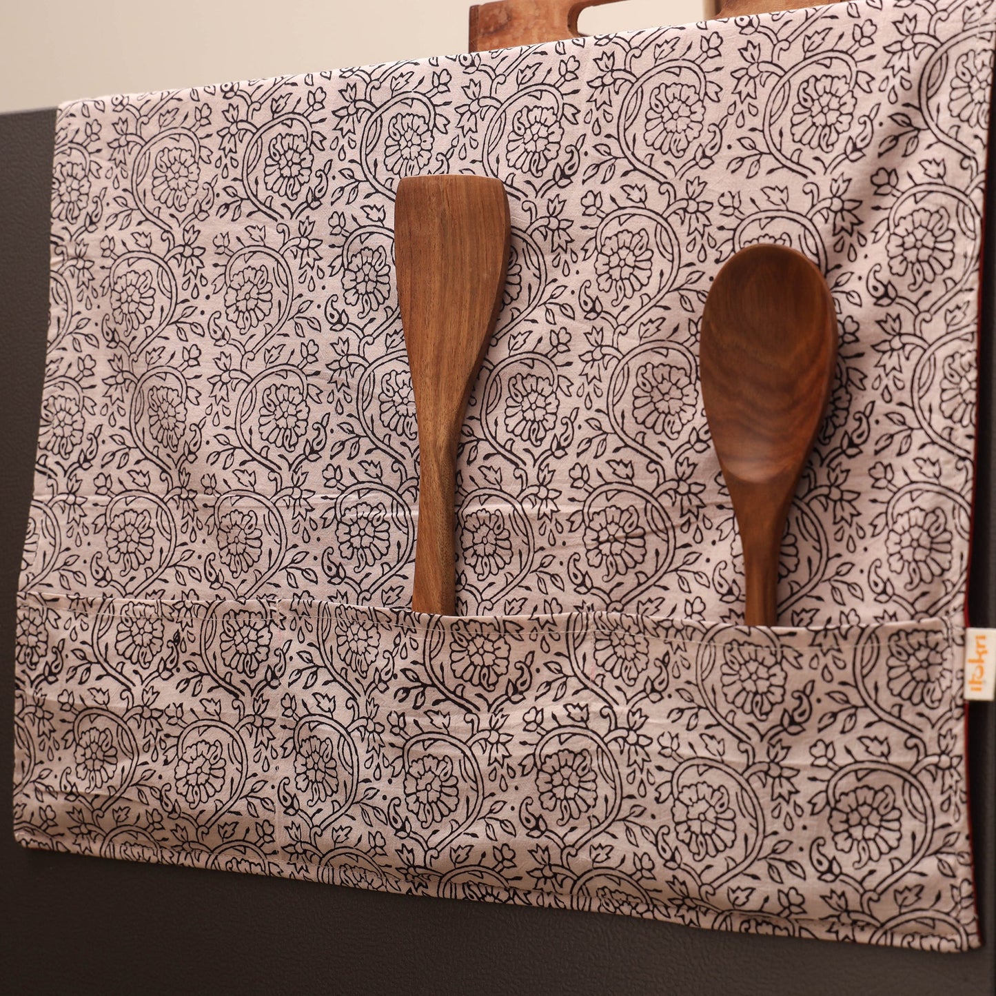 Handmade fridge top cover with multiple pockets 02