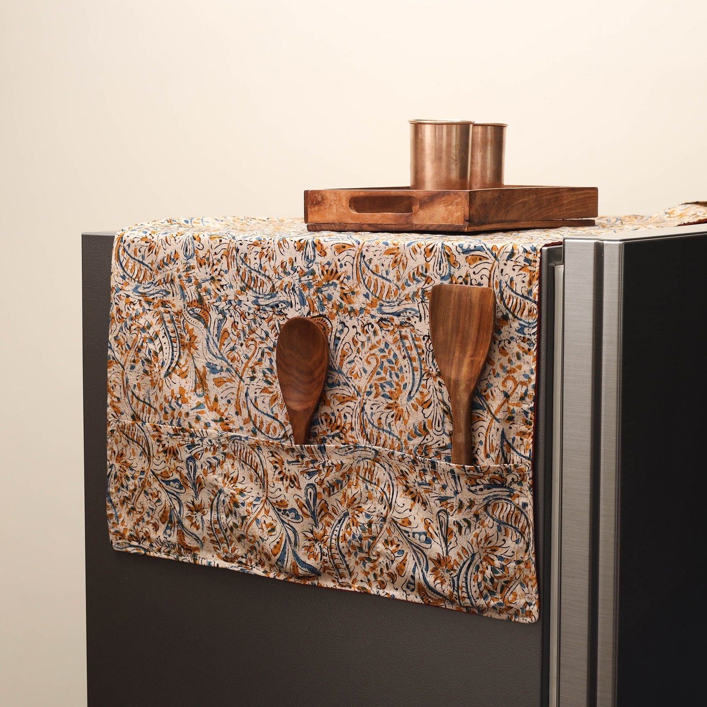 Handmade fridge top cover with multiple pockets