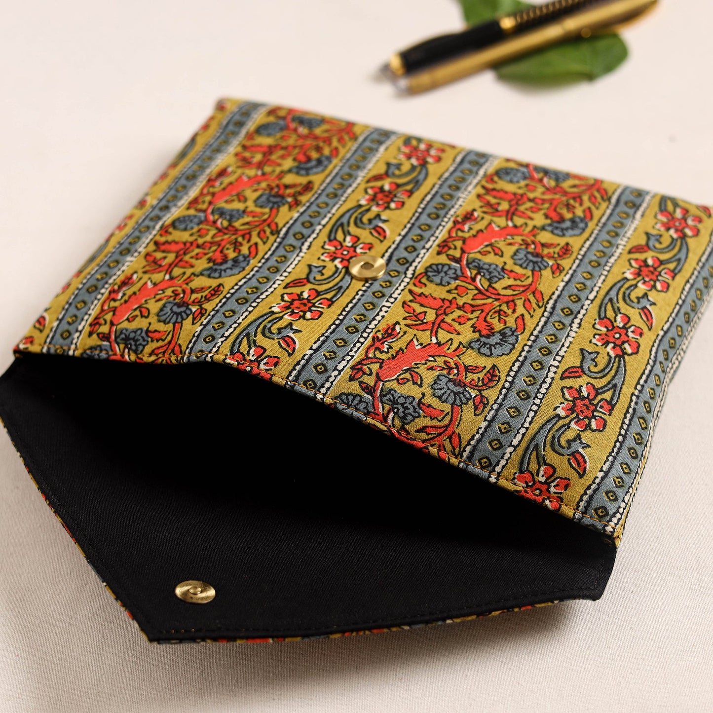 Handmade gift set with eco leaf 06 - handcrafted