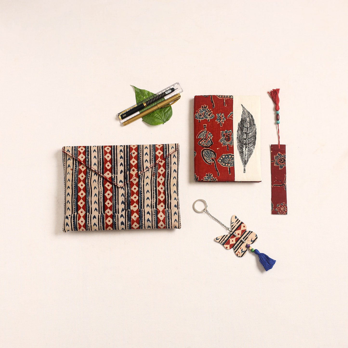 Handmade gift set with eco leaf 08 - handcrafted