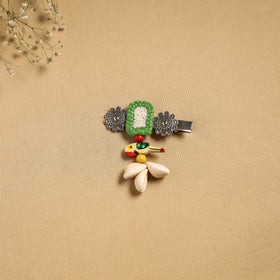 Handmade gs shell & thread work hair clip 32 - handcrafted