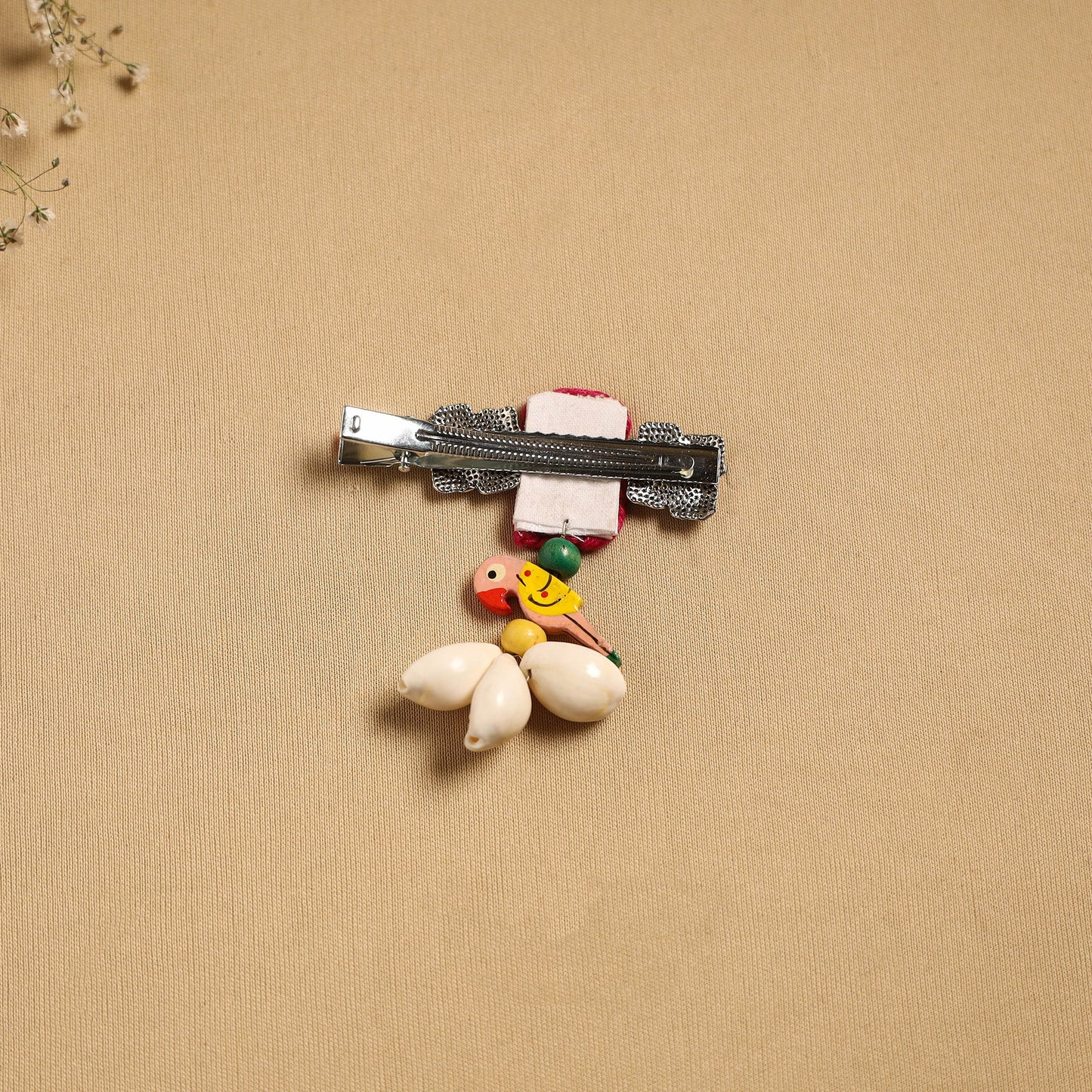 Handmade gs shell & thread work hair clip 36 - handcrafted